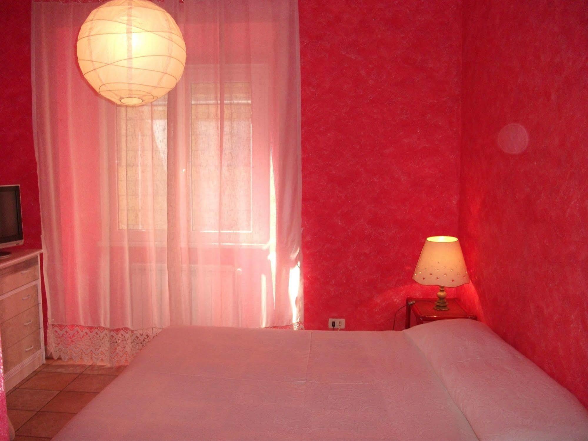 Max House Bed & Breakfast Rome Exterior photo