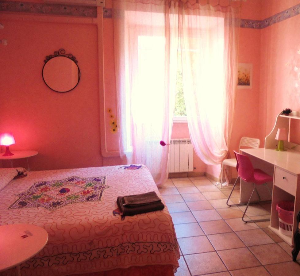 Max House Bed & Breakfast Rome Exterior photo